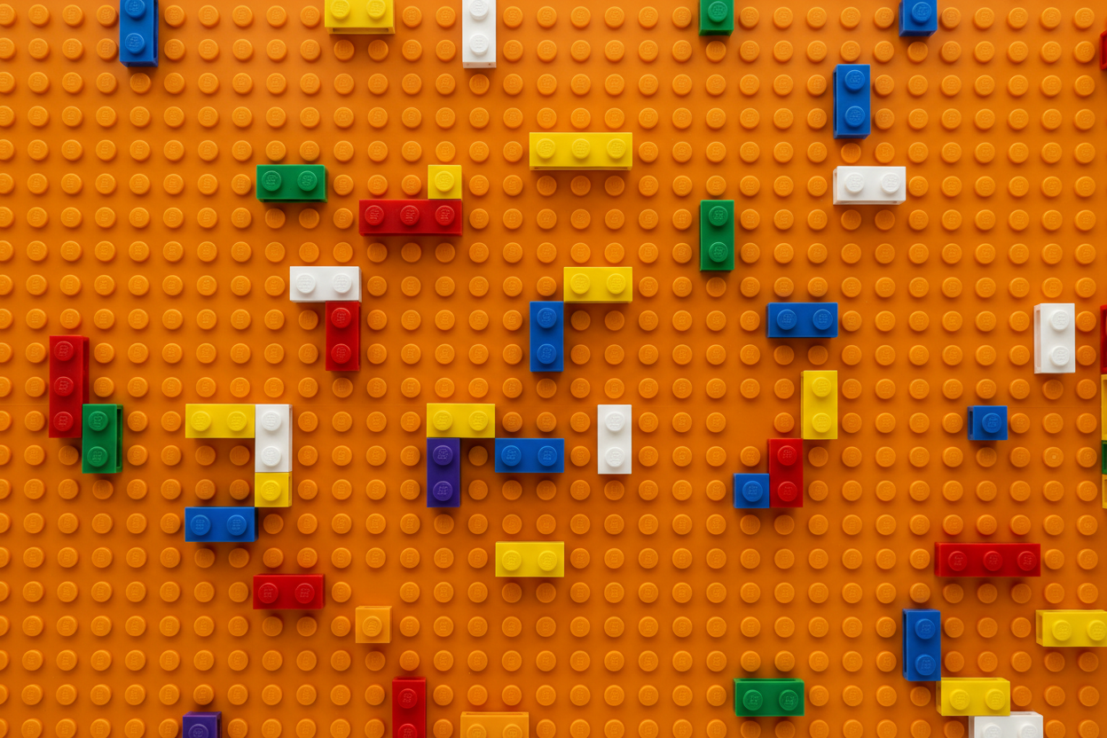 MOC-Cube hero background